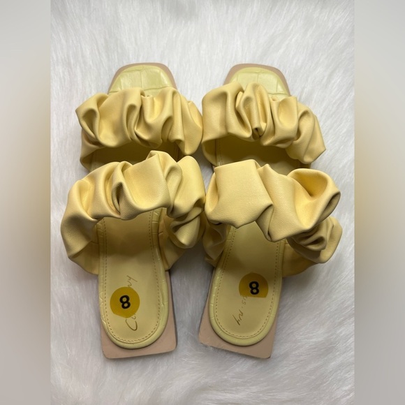 Circus by Sam Edelman Shoes - NWT Circus by Sam Elderman Sandal Slides- Women size 8